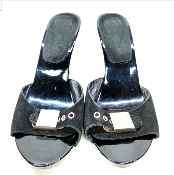 Chanel Sandals Women Black Suede - Picture 4 of 11